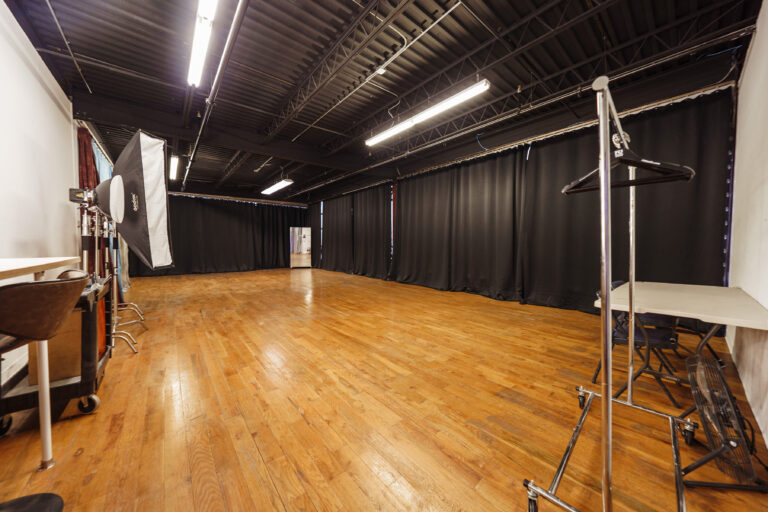 Rental Photo Studio in New York Queens Brooklyn Scott 4 Rental Photo Studio in New York Queens Brooklyn Scott 4