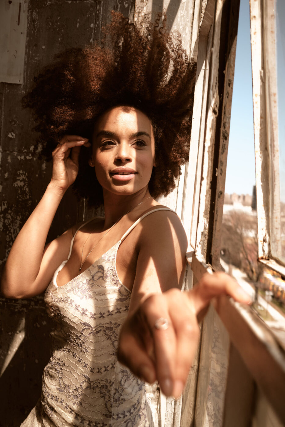 Gus Stratigeas In NYC Studio 6 -white industrial studio, Rent a Studio, Photostudio, Photography Studio, photographer, NY Studio 6, New-York City, New-York, Long Island, Hourly Studio Rental, Gus Stratigeas In NYC Studio 6, Exposed block Studio New York, Exposed block studio, Brooklyn, Affordable