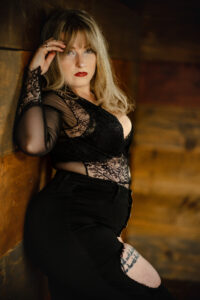 Elliot Lopez In NYC Studio 6 -white industrial studio, Rent a Studio, Photostudio, Photography Studio, photographer, NY Studio 6, New-York City, New-York, Long Island, Hourly Studio Rental, Exposed block Studio New York, Exposed block studio, Elliot Lopez In NYC Studio 6, Brooklyn, Affordable