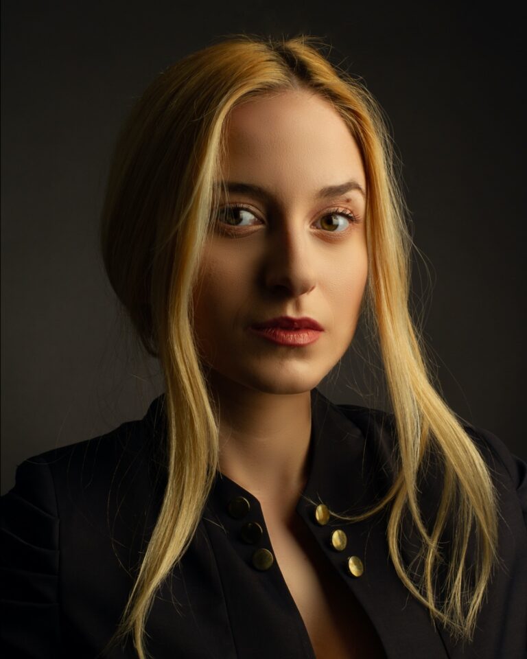 Rumena Dinevska And Konstantin Starodetskii In Stage F