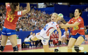 Become Better Photographer: Auto Focus Modes with David Bergman -Tutorial, Studio Photography, Shot at FD Photo Studio, rental stages, quick tips, Photoshop, Photoshoot, Photography blog, paid photography, modeling, Los Angeles, How To, gear, gallery, FD photo studio, fashion photographer, DTLA, David Bergman, blog, Become Better Photographer: Auto Focus Modes with David Bergman, Adorama TV