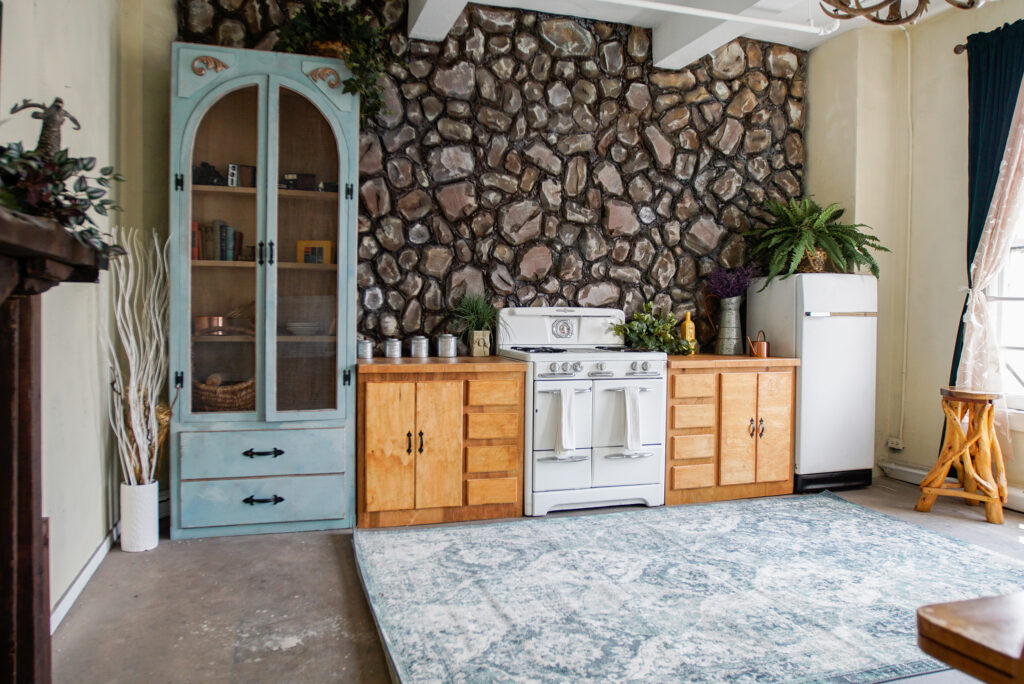 A List of Best Christmas Themed Photo Studios in Los Angeles in 2024 -