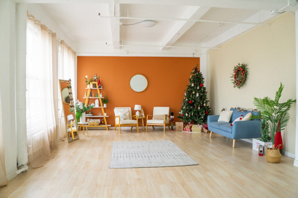 Top Christmas Photo Studios in Los Angeles: Capturing Holiday Magic -