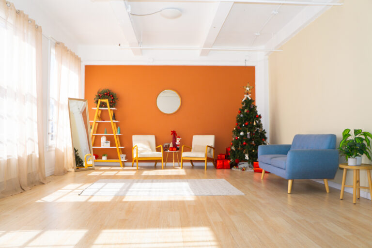 Daylight Loft Photo Studio studio in Los Angeles with Christmas tree_Loft 2-2