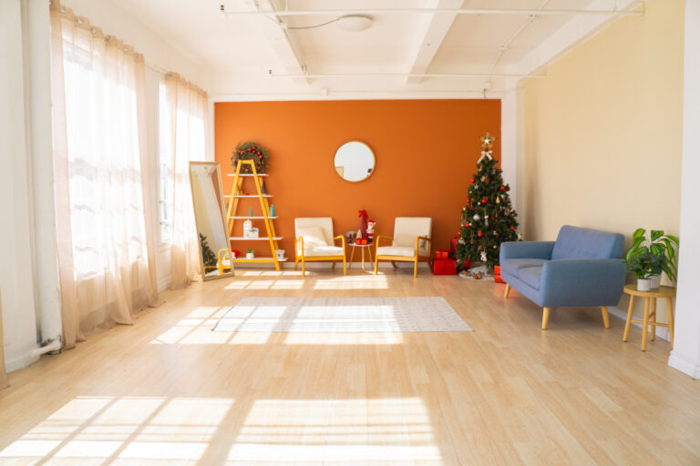 Daylight Loft Photo Studio studio in Los Angeles with Christmas tree_Loft 2-9 Daylight Loft Photo Studio studio in Los Angeles with Christmas tree_Loft 2-9