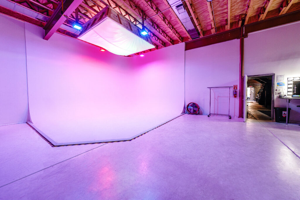 Cyclorama | Cyc Wall Photography: All you need to know -