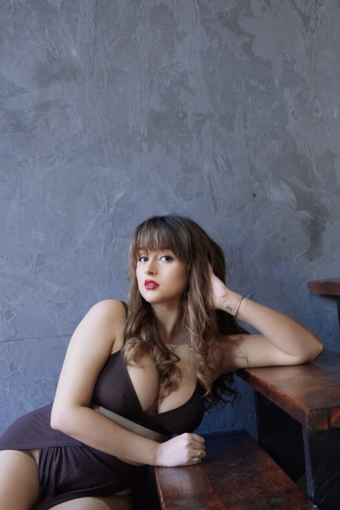 SJ at Chicago Studios -white industrial studio, SJ at Chicago Studios, Rent a Studio, photostudio Chicago, Photostudio, Photography Studio, photographer, Hourly Studio Rental, FD Studios Chicago, FD Chicago, Chicago photo studio, Chicago 7, Chicago, Brick Corner, Affordable Photo studio Chicago, Affordable, !Chicago7