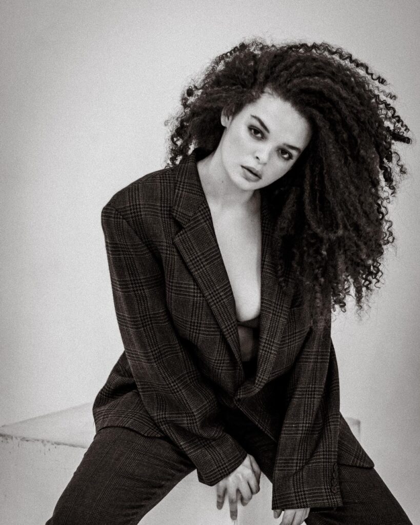 Jessie Mars + Vanessa Brooks -wrongron, Wrong Ron, Studio Photography, Shot at FD Photo Studio, rental stages, pro stage I, Los Angeles, Jessie Mars + Vanessa Brooks, FD photo studio, fashion, blog, !StagePro2, !done