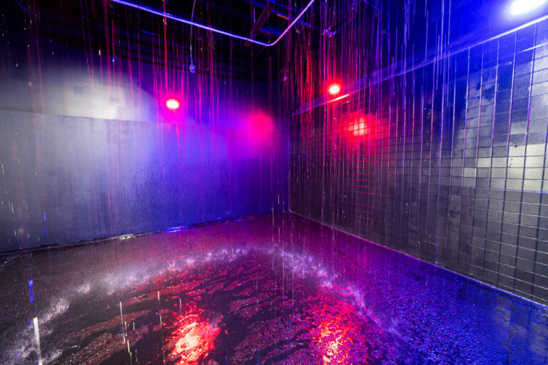 Metro 3 - Rain room with RGB lights photo studio in New York Metro 3 - Rain room with RGB lights photo studio in New York