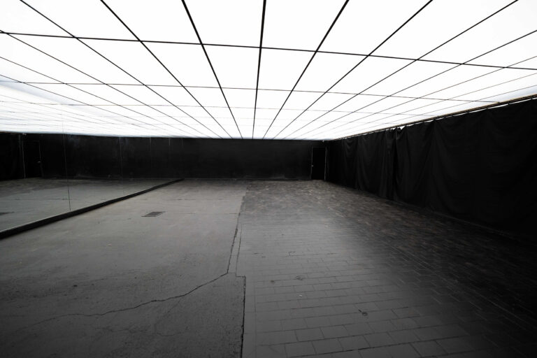 Photo & video studio for cars with drive-in access, Mirror walls on both sides, and fully controllable RGB Ceiling photo studio in New York Photo & video studio for cars with drive-in access, Mirror walls on both sides, and fully controllable RGB Ceiling photo studio in New York