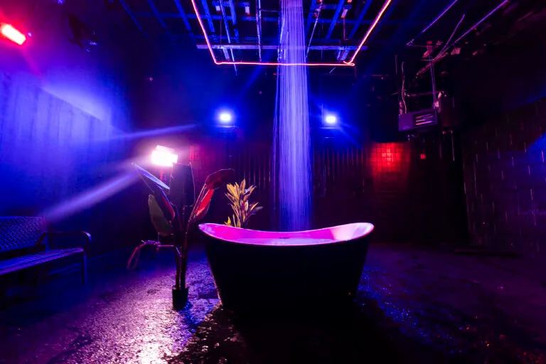 Metro 3 - Rain room with RGB lights photo studio in New York