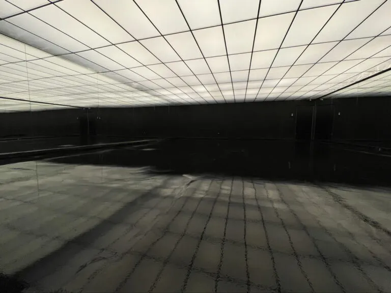 Studio with RGB Ceiling and high gloss floor Metro in Brooklyn NY00001