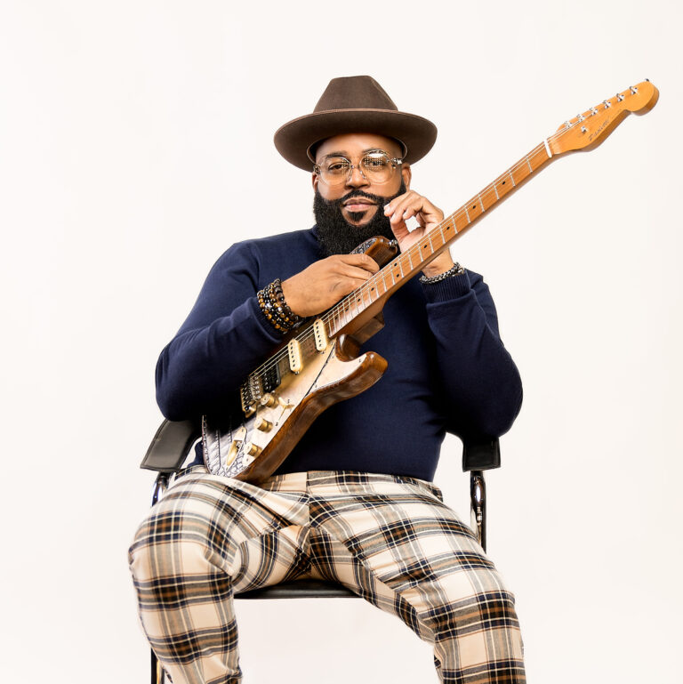 Photoshoot with guitar Photoshoot with guitar