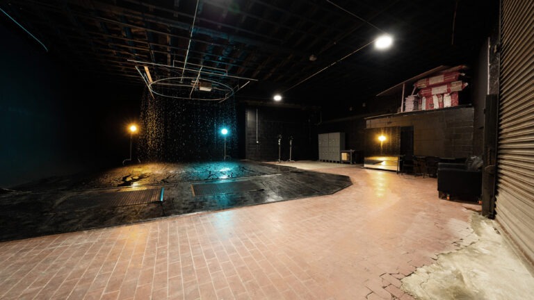 Metro 5 - Rain Room photo and video studio in New York