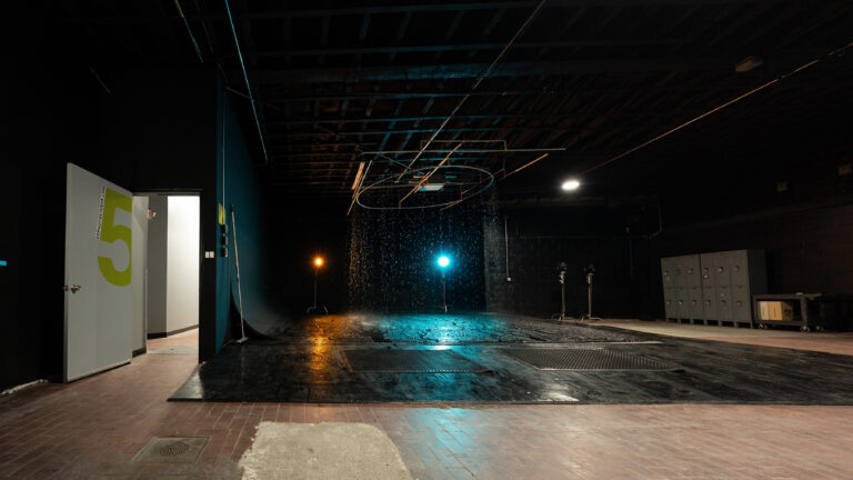 Metro 5 - Rain Room photo and video studio in New York Metro 5 - Rain Room photo and video studio in New York