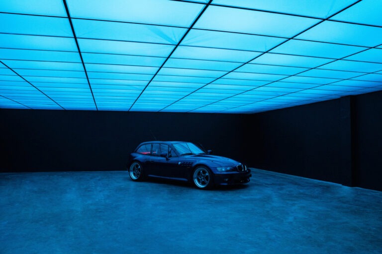 Yukon 5 - photo and video studio in Los Angeles with RGB light