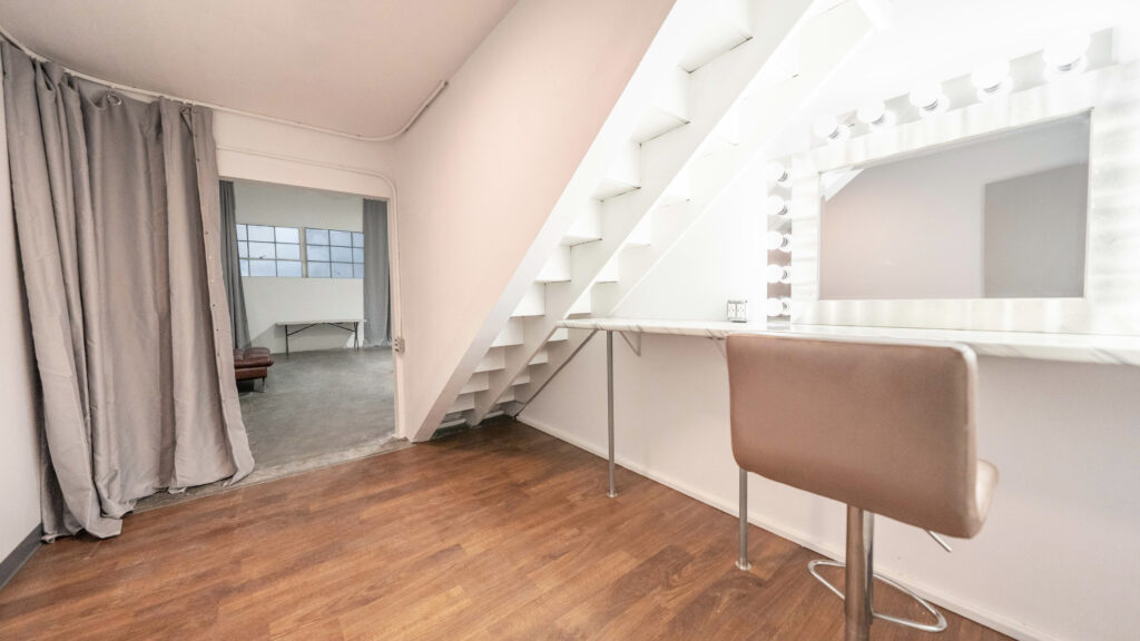 10 Creative Birthday Photoshoot Ideas to Try in 2025 -