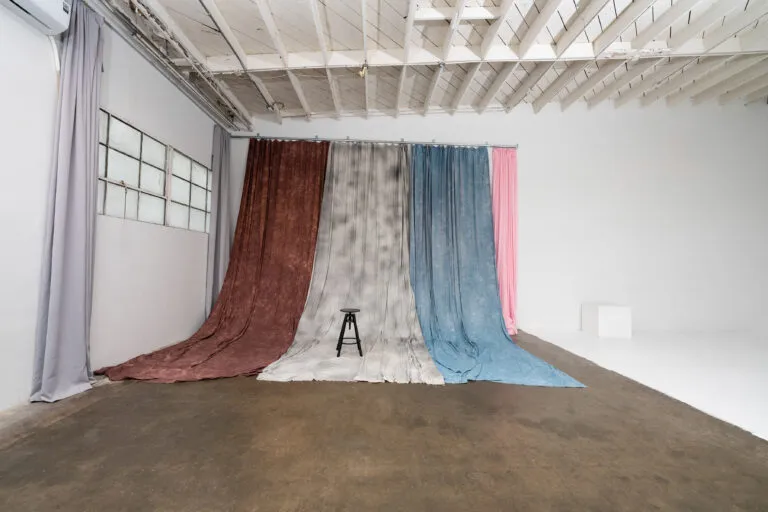 Photo Studio with white cyc wall and pink backdrop in Los Angeles_Yukon 2_1-2