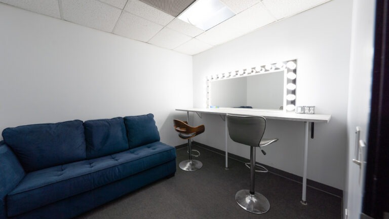 Yukon 1 – Rental Photo Studio with Cyc Wall, Car Access, and Free Parking in Los Angeles - FD Photo Studio