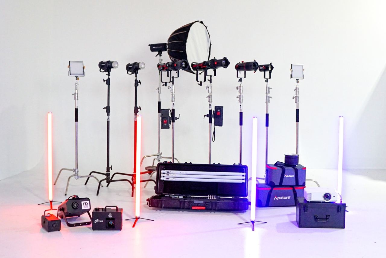 Continuous vs. Strobe Lighting: Which is Better for Photography? | FD ...