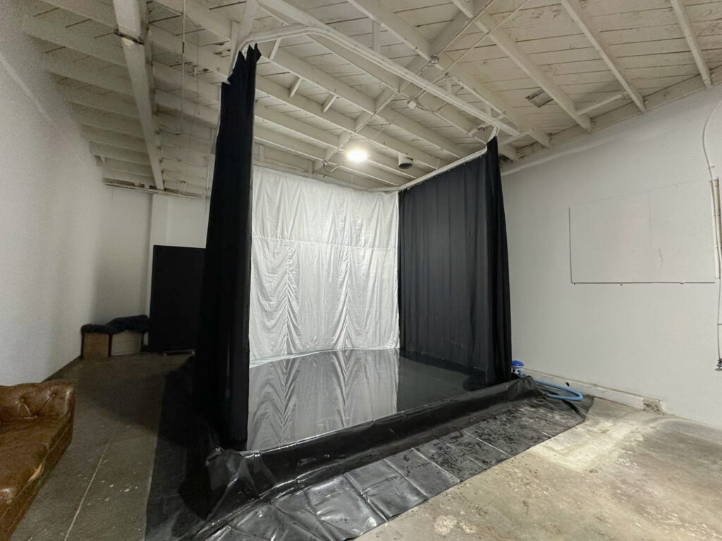 Pool studio for rent in Los Angeles