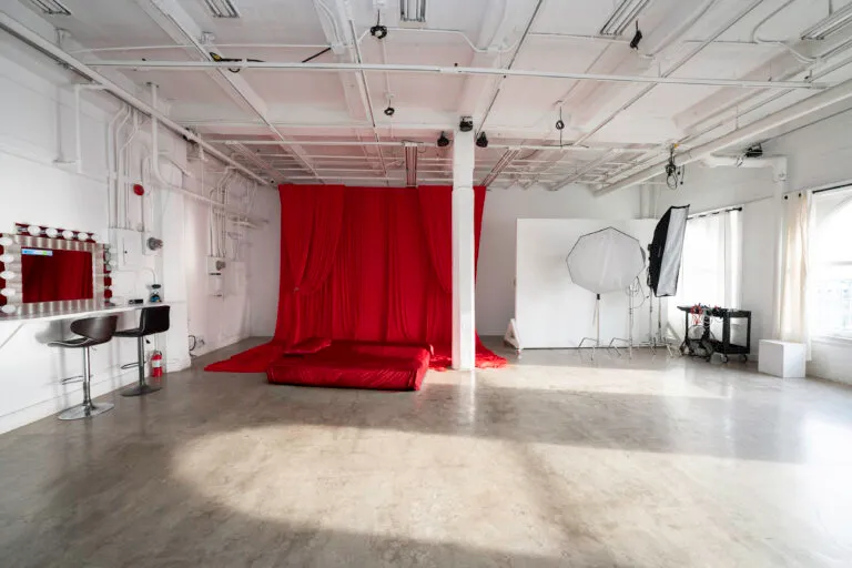 Daylight Photo Studio in Los Angeles with red backdrop_Loft 5_web size5