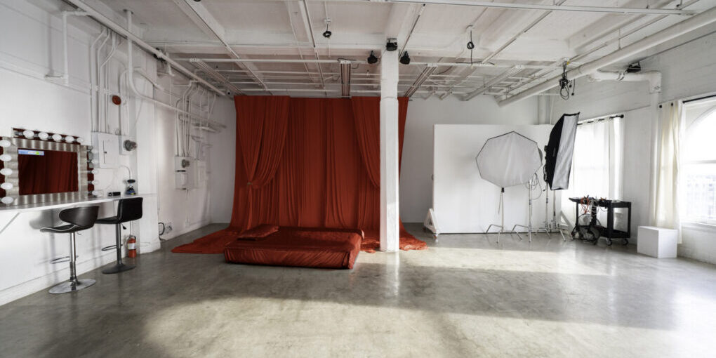 Daylight Photo Studio in Los Angeles with red backdrop_Loft 5_web size5