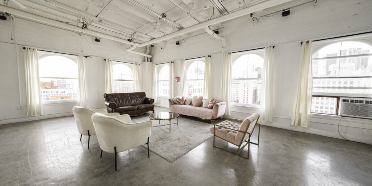 Daylight Photo Studio in Los Angeles with red backdrop_Loft 5_web size9