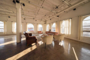 LA Loft 5 – Daylight Photo Studio for Rent in Los Angeles with Arched Windows and Downtown Views - FD Photo Studio LA Loft 5 – Daylight Photo Studio for Rent in Los Angeles with Arched Windows and Downtown Views - FD Photo Studio