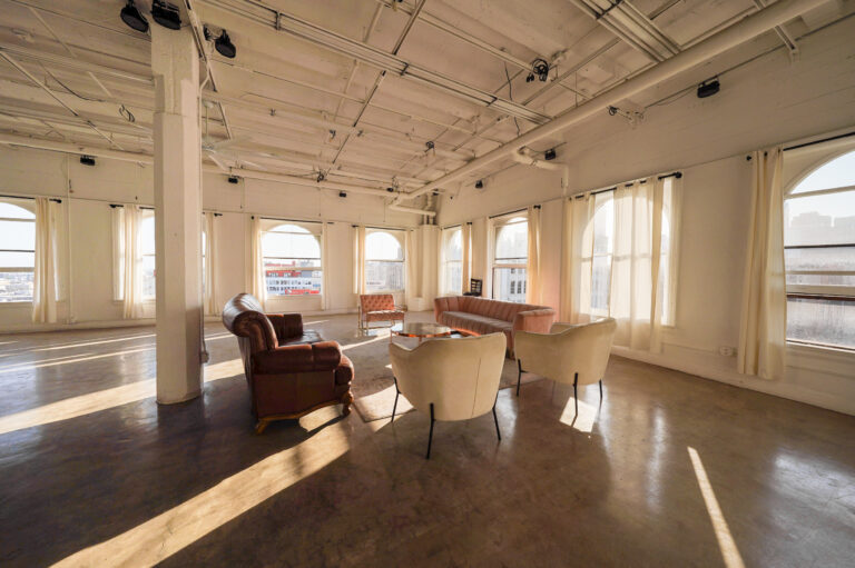 LA Loft 5 – Daylight Photo Studio for Rent in Los Angeles with Arched Windows and Downtown Views - FD Photo Studio LA Loft 5 – Daylight Photo Studio for Rent in Los Angeles with Arched Windows and Downtown Views - FD Photo Studio