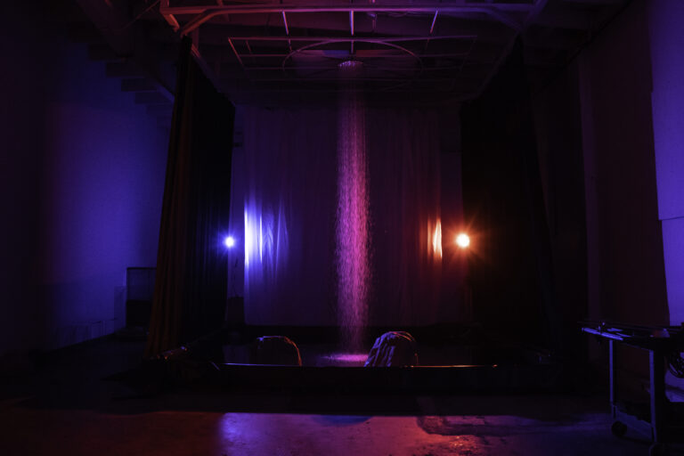 Photo Studio with rain feature and water pool in Los Angeles_Yukon 300015 Photo Studio with rain feature and water pool in Los Angeles_Yukon 300015