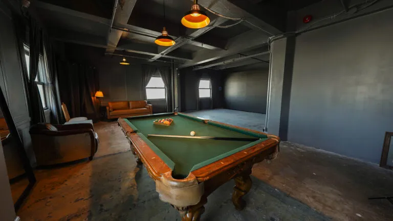 Man Cave Photo Studio for Rent in DTLA - Loft 4_8