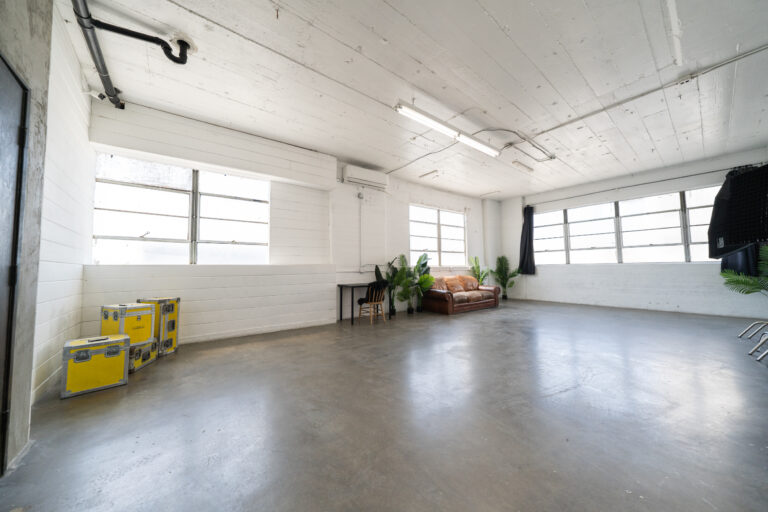 Sunny Daylight Photo Studio E for rent in Los Angeles, CA - FD Photo Studio Sunny Daylight Photo Studio E for rent in Los Angeles, CA - FD Photo Studio