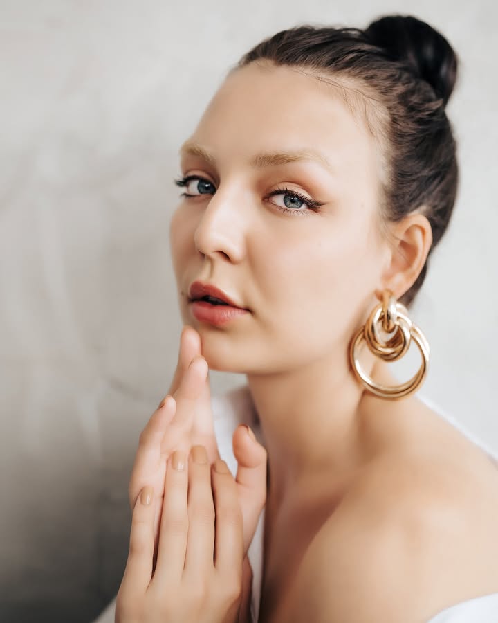 Why Every Professional Needs a Great Headshot in 2025 -