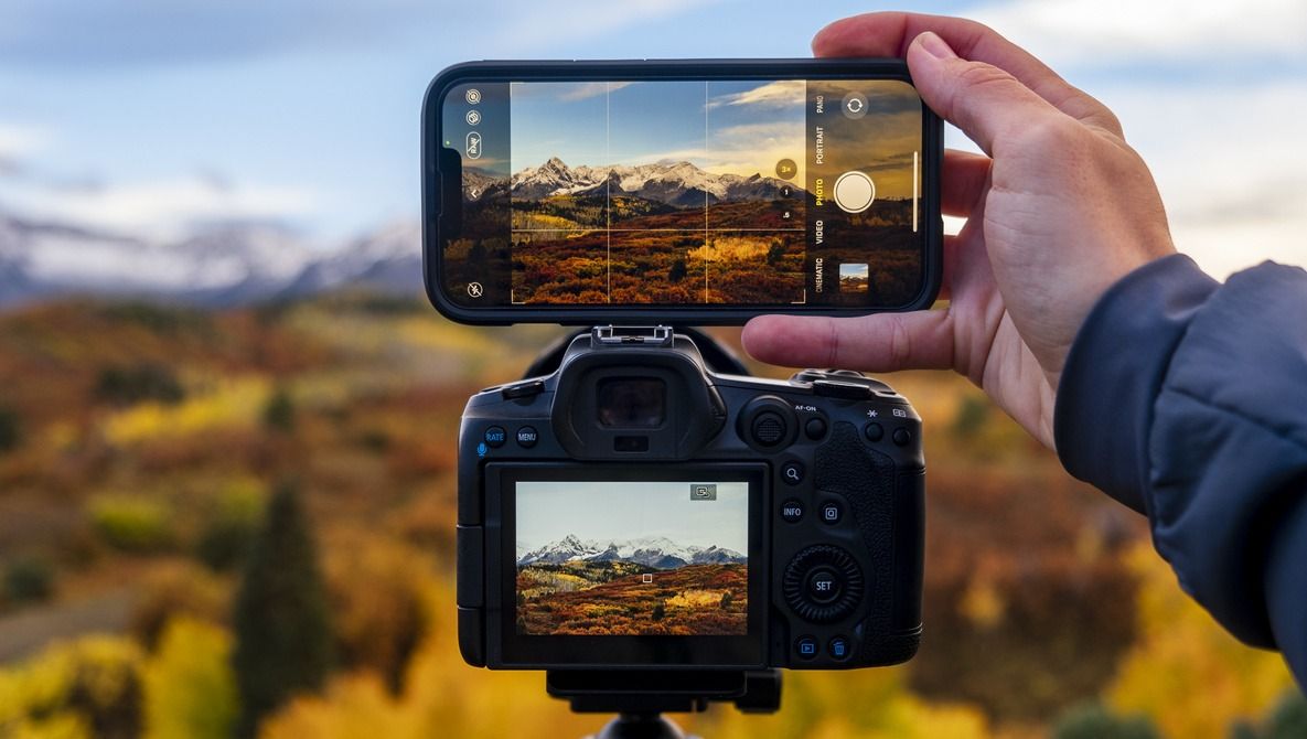 8 Reasons Why a Digital Cameras is still Better than a Smartphone