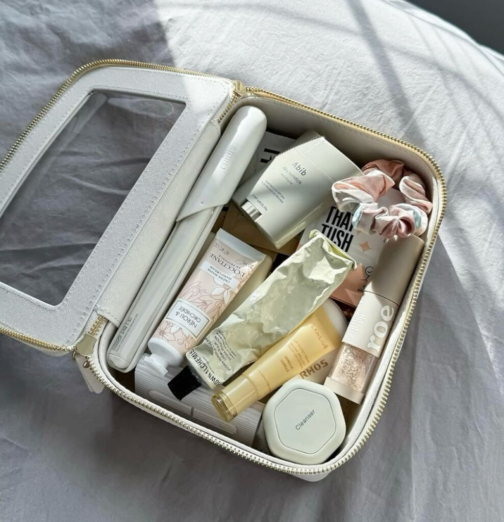 Model Checklist: What to Bring to a Photo Studio Shoot -