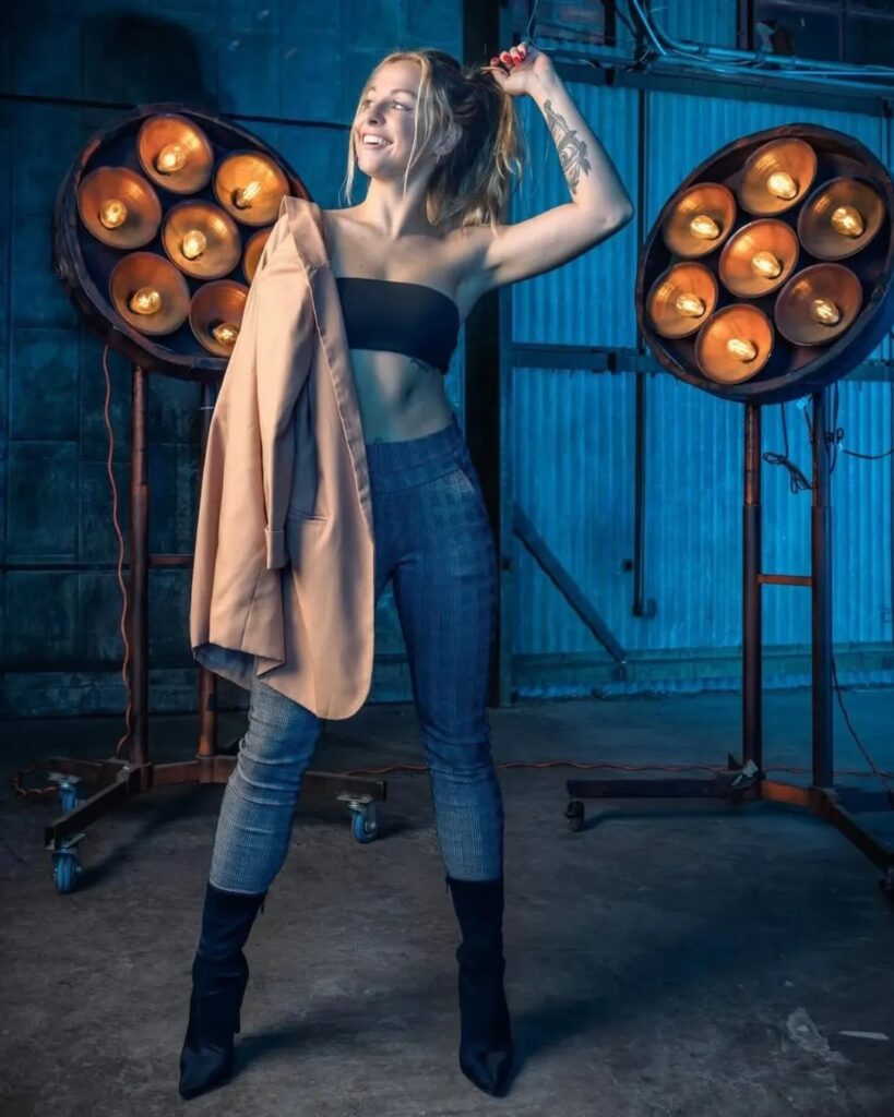 How to Use RGB Lighting and Color Gels in Photo Studio -