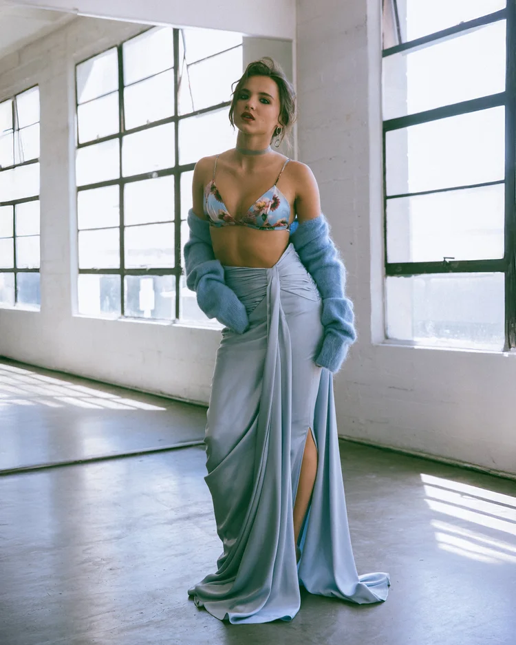 Madeleine McGraw Shines in Her New Photoshoot -