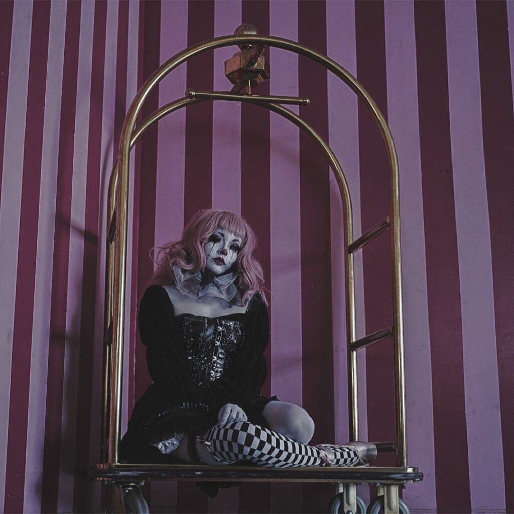 Best Halloween Photo Shoot Ideas in 2025 -