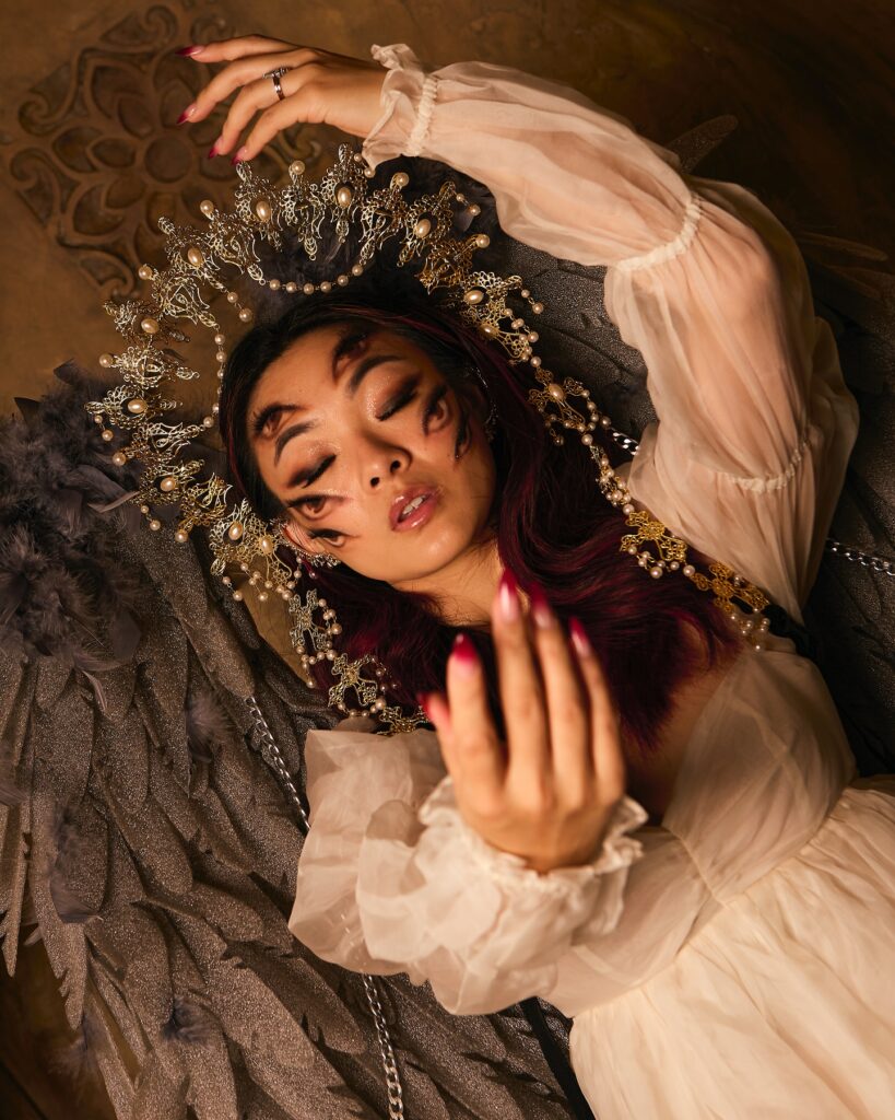 Best Halloween Photo Shoot Ideas in 2025 -