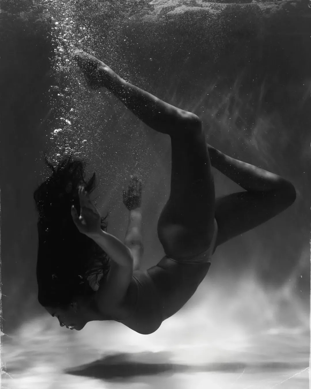 High-Key and Low-Key Photography: Lighting, Mood, and when to use -