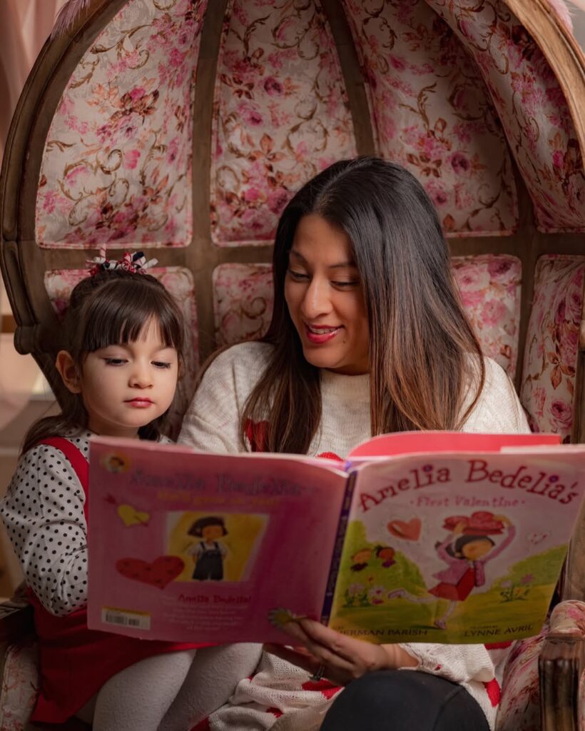 Mother's Day Photo Ideas for Beautiful Family Portraits -