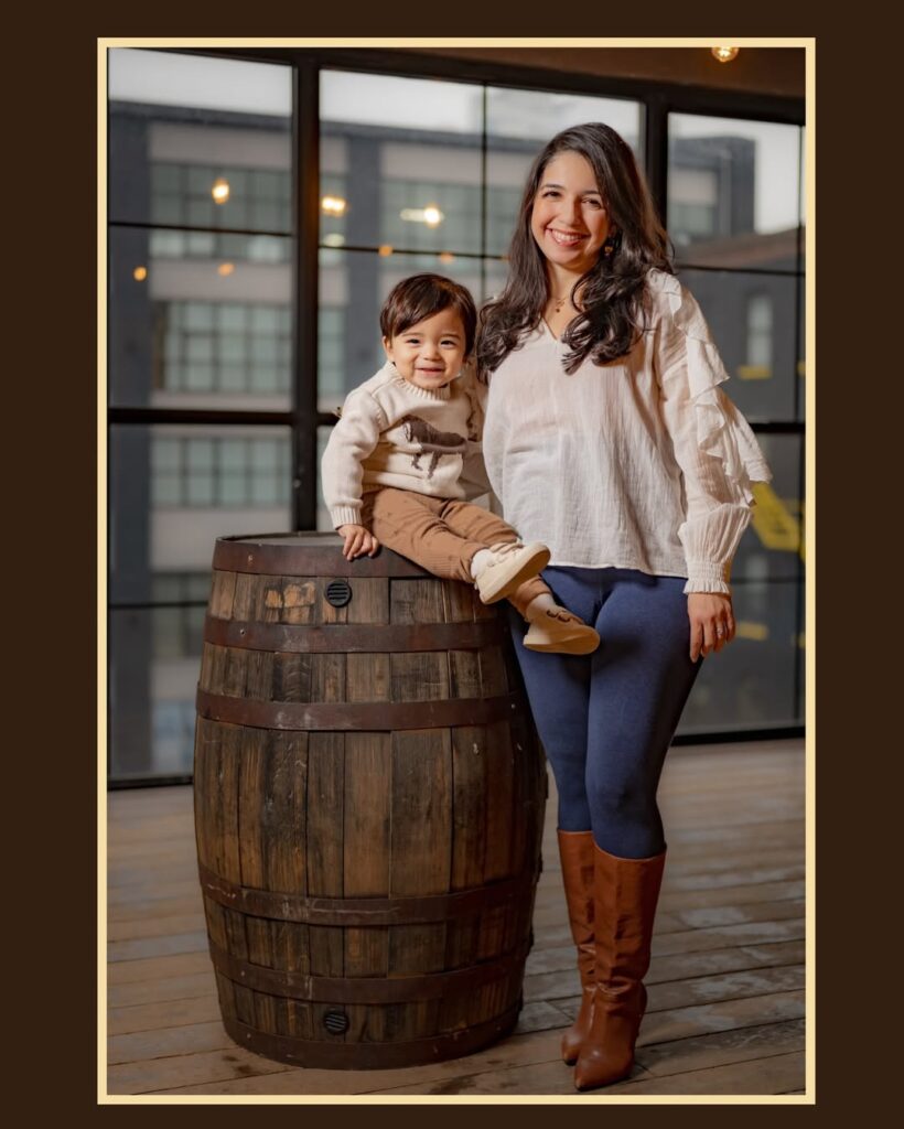 Mother's Day Photo Ideas for Beautiful Family Portraits -