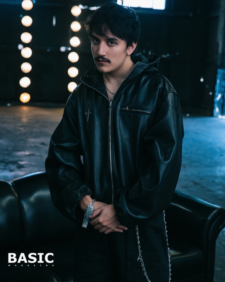 Singer Artemas photographed by dylanperlot at Olympic 5 4