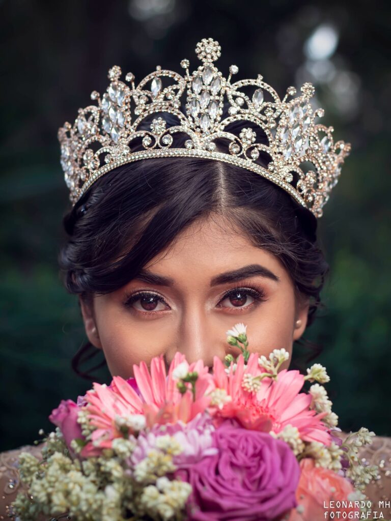 Quinceañera Photoshoot Ideas and Photo Studio Recomendaciones in Los Angeles FD Photo Studio 3