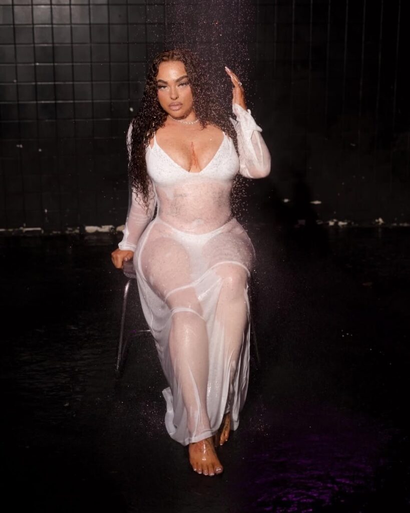 Model gigiilise photographed by myeyesvisuals at Metro 4 1